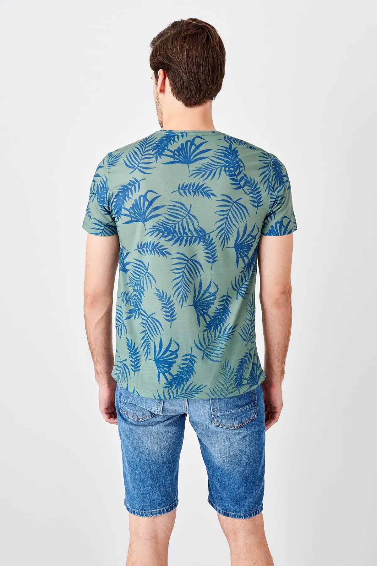 Trendyol хаки Мужская с принтом листьев Новая футболка TMNSS19TS0549 | одежда