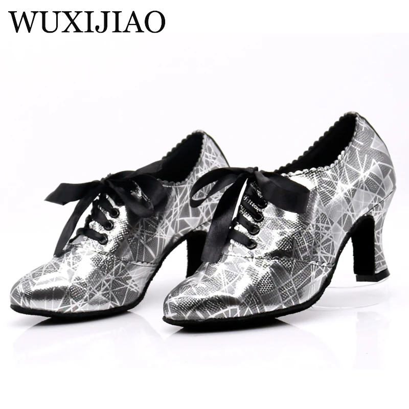WUXIJIAO/Новинка; обувь черного цвета из искусственной кожи на низком каблуке для женщин; обувь для танцев с закрытым носком в стиле джаз, самбы; Обувь для бальных танцев, сальсы, латинских танцев