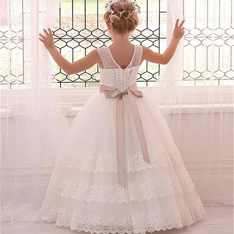 

Pearled Jewel Neck Layers Lace Flower Girl Dresses For Weddings First Communion Dresses With Ribbons Girls Pageant Gown