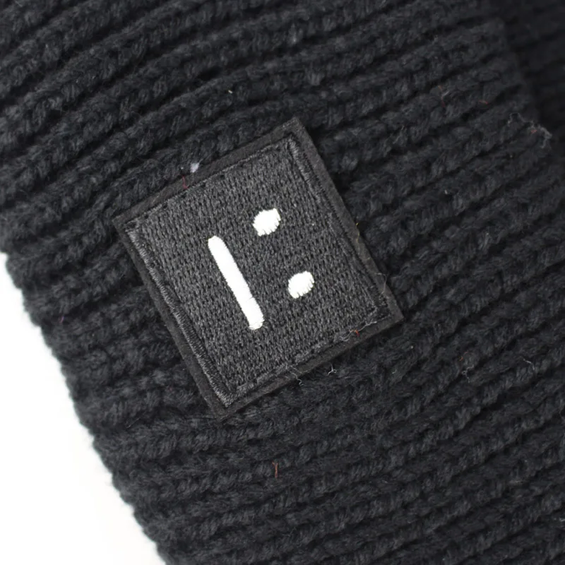Зимние Для женщин шапка Beanie Мода Повседневное, сплошной цвет теплый Кепки улыбающееся лицо, хип-хоп шляпа мужской женский