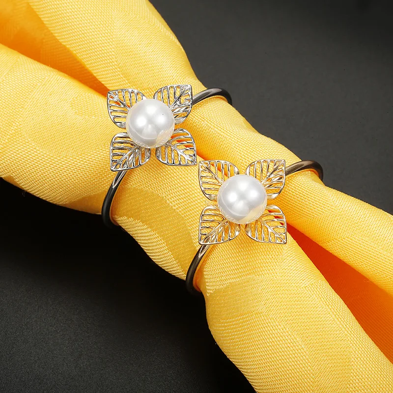 4/PCS European Openwork Petal Napkin Circle Wedding Hotel Pearl Ring Table Decoration | Дом и сад