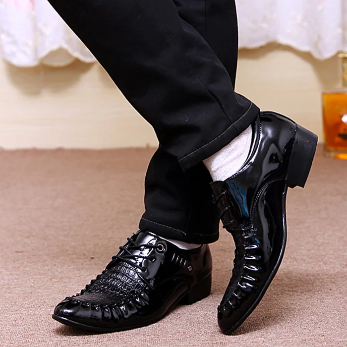 2018 New breathable lace-up Casual Men Loafers Autumn Mens Shoes Leather Men's Flats business casual Shoe patent leather | Обувь