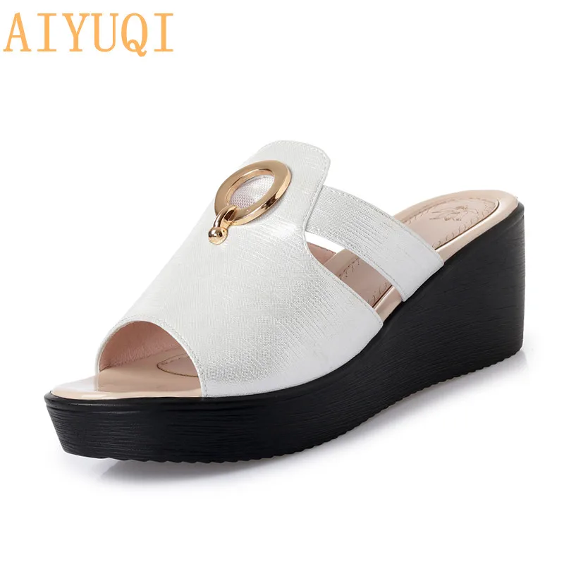 Silver AIYUQI женские шлепанцы на платформе; Новинка года; летние женские сандалии из натуральной кожи; модная женская обувь на танкетке - Цвет: Silver