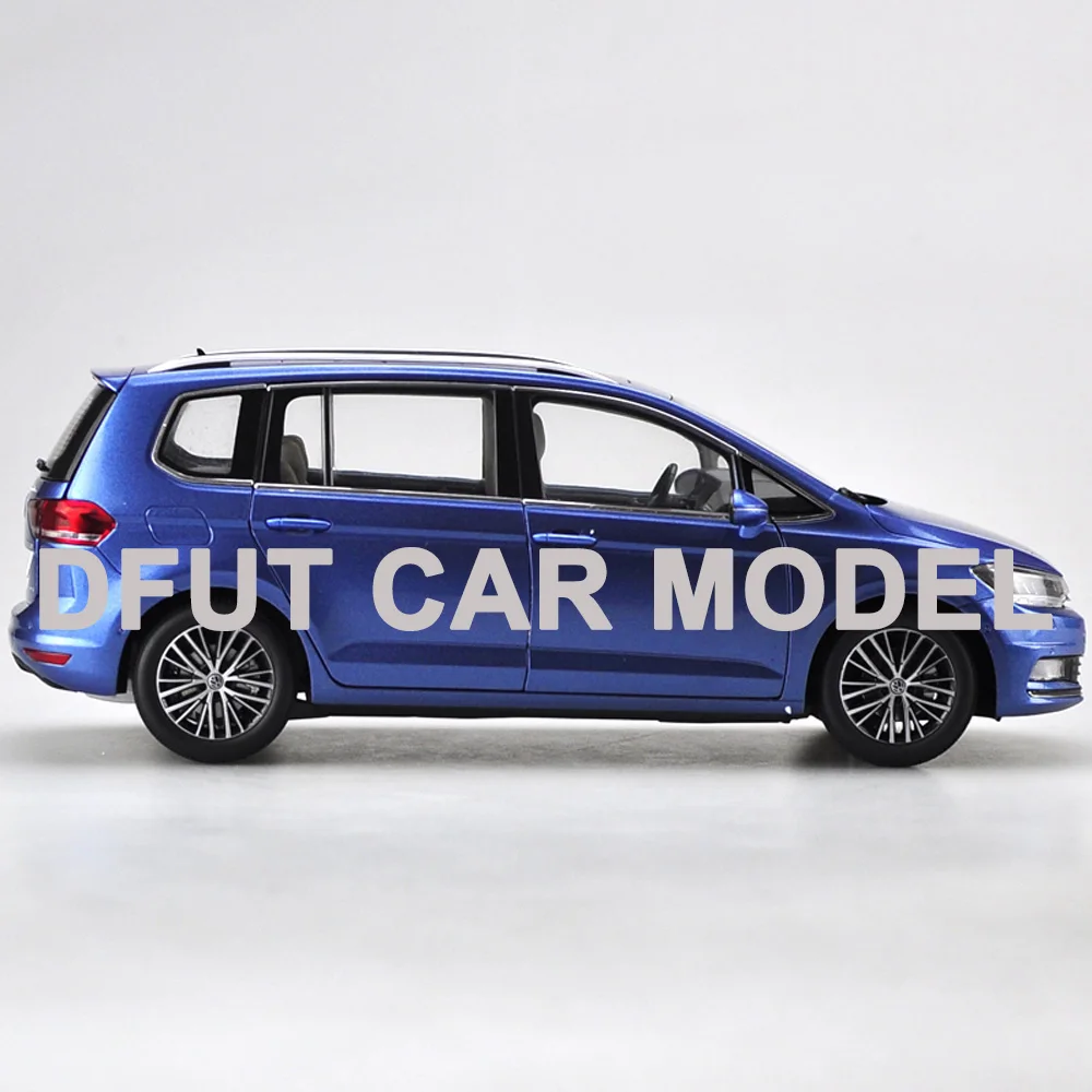 Литая 1:18 игрушка из сплава новая модель автомобиля TOURAN Детские игрушечные