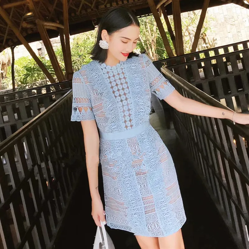 Vestidos mujer посмотрите на дешевое вырез Мода светло голубой короткий рукав трапециевидной формы для женщин кружево платье для год Vestidos kerst jurk