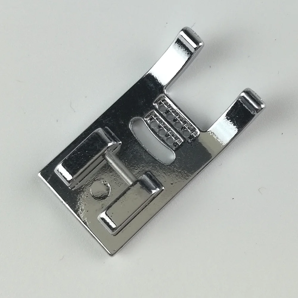 Лапка бытовой. Лапка для трикотажа janome. Лапка для бытовой швейной машинки прозрачная. Лапка janome с линейкой. Оверлочная лапка для швейной машины бразер.