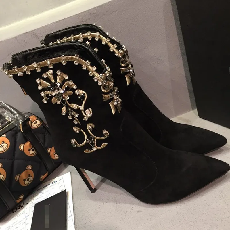 2017 Весна Осень Обувь Женщина Кожа Вышивать Кристалл Сапоги Обратно Почтовый