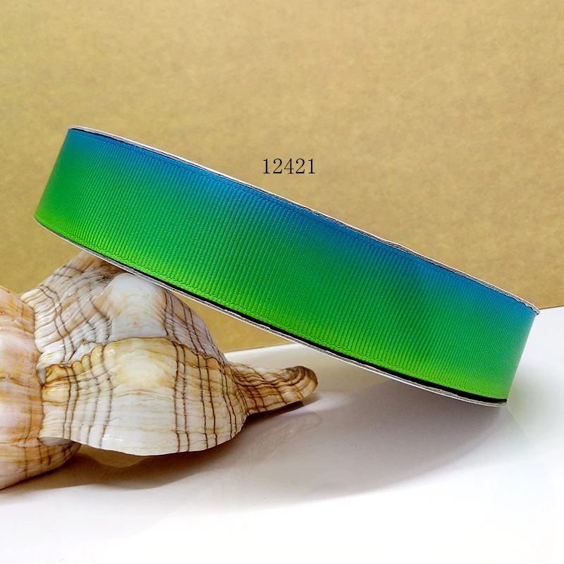 Бесплатная доставка 50 ярдов Мультяшные градиентные цветные печатные корсажные