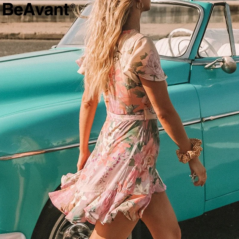Женское платье с цветочным принтом BeAvant хлопковое пляжное треугольным вырезом и