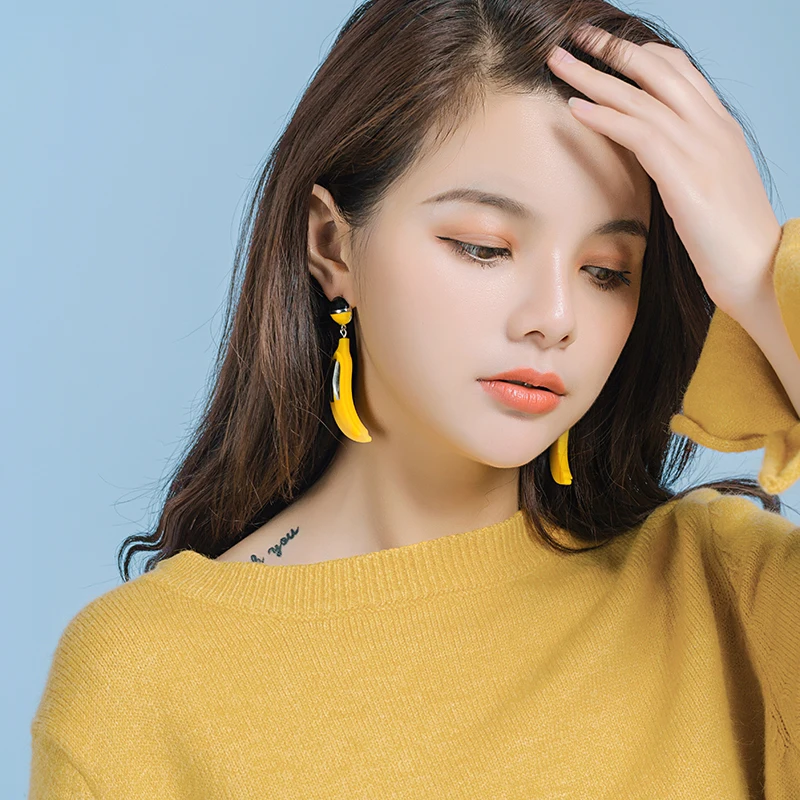 Маленькие серьги в виде дикого банана дизайнерские маленькие зимние женские |