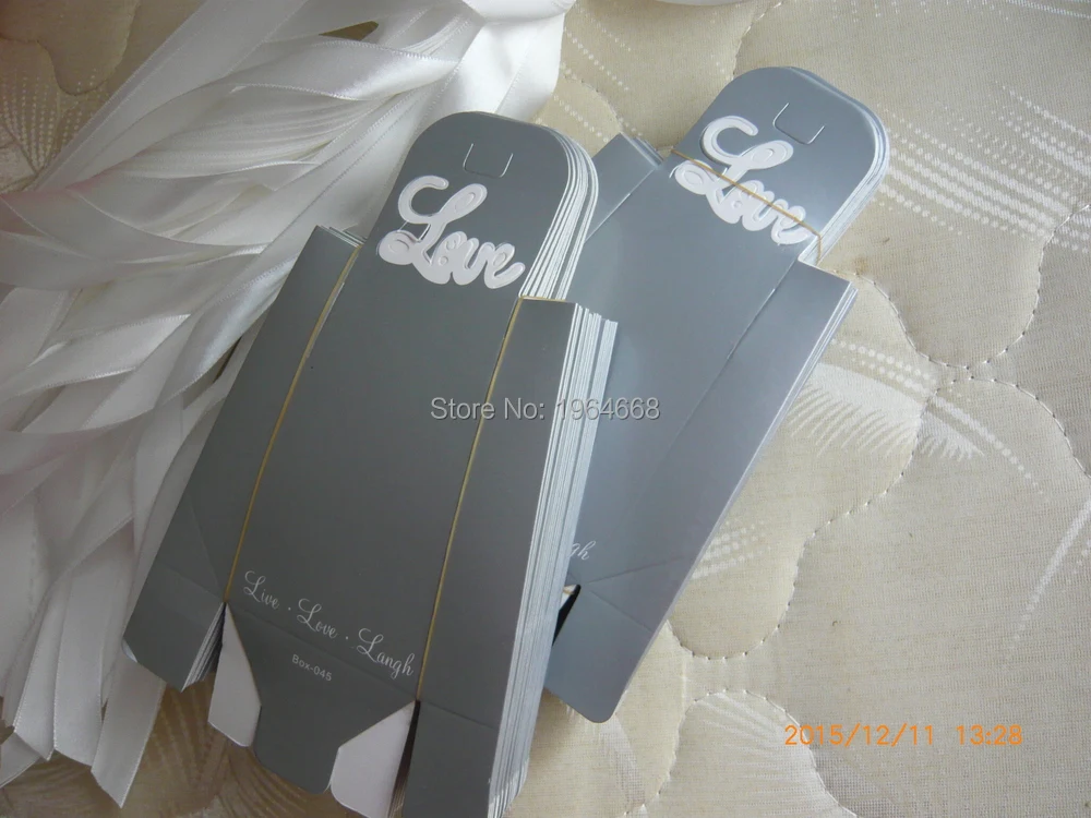 Свадебная коробка для конфет серебристо серая стильная подарочная с лентами 50