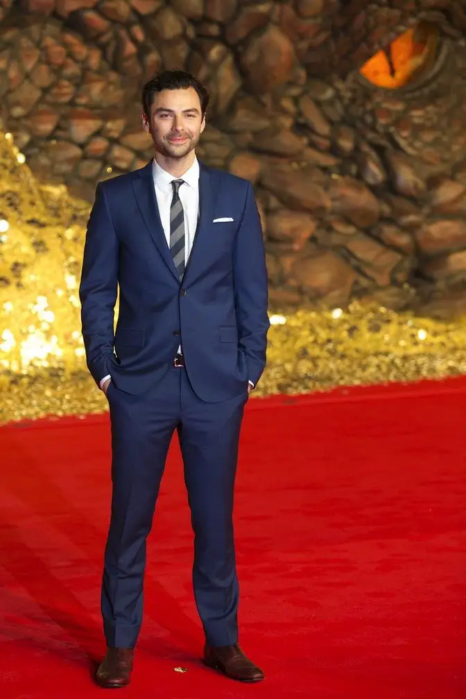 Смокинги для мужчин на свадьбу 2018 темно синие мужские костюмы знаменитостей с