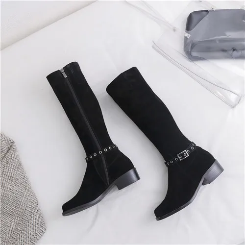 black 2.5cm heel Большие размеры 33-43, женские сапоги до колена из натуральной замши Зимние теплые плюшевые высокие сапоги на плоской подошве рыцарские сапоги высокого качества - Цвет: black 2.5cm heel