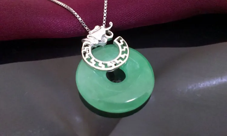 Женское ожерелье из серебра 925 пробы с натуральным зеленым камнем модные