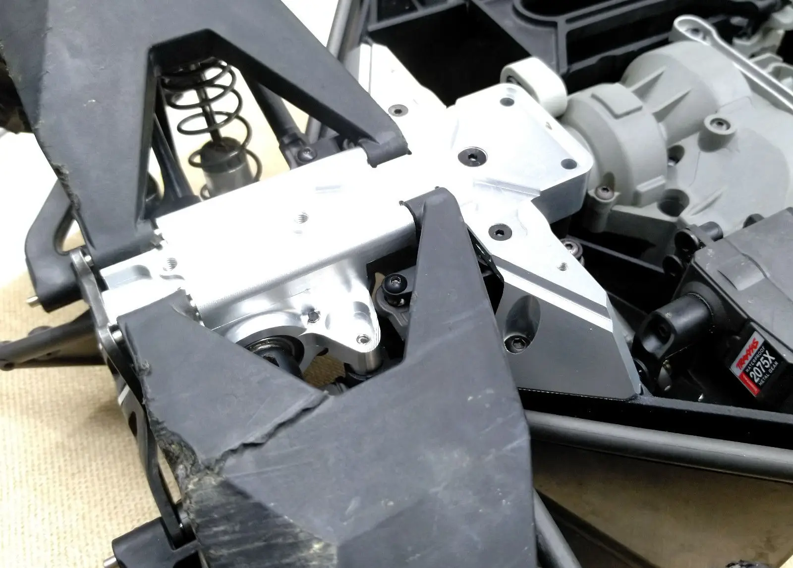 VITAVON Алюминиевая CNC передняя перегородка для UDR Traxxas неограниченный пустынный