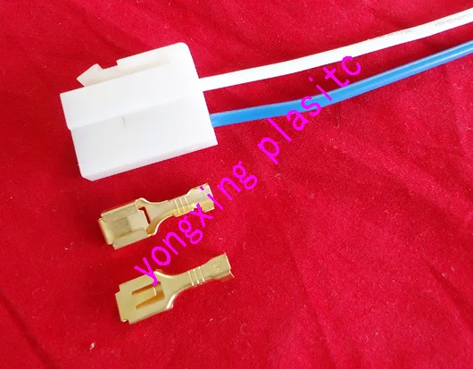 

10set/lot 6.3 Female square inserted terminal with plastic DJ7021-6.3-21