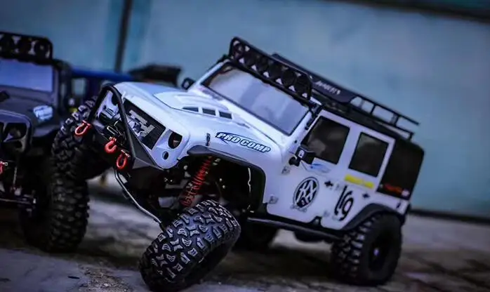 KM 2L RTR тяга хобби дистанционное управление моделирование скалолазание внедорожный WRANGLER гусеничный 4x4 грузовик совместимый TRX4 HHRAXXAS SCX10
