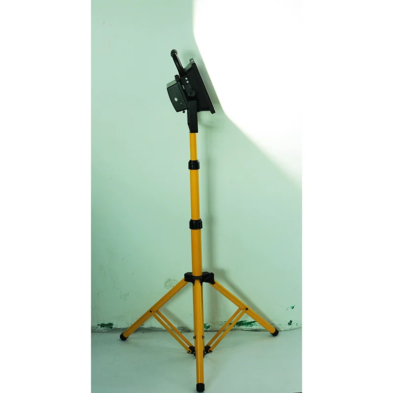 구매 20W LED 플러드 라이트 야외 IP65 방수 LED 작업 조명, 휴대용 조명 LED 비상 스탠드 삼각대 조명 저렴한 20W LED 플러드 라이트 야외 IP65 방수 LED 작업 조명, 휴대용 조명 LED 비상 스탠드 삼각대 조명