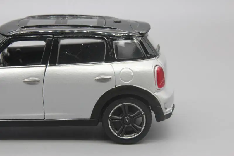 Mai Sto 1:24 Mini Countryman R60 2010- Cooper S сплав модель машинки, Diecast металлические игрушки подарок на день рождения для детей, носки для мальчиков