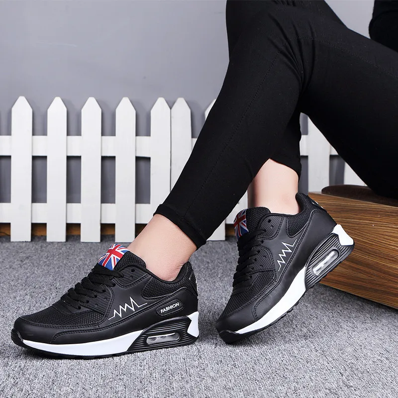 Женская обувь модные кроссовки Лидер продаж 2018 года женская Вулканизированная