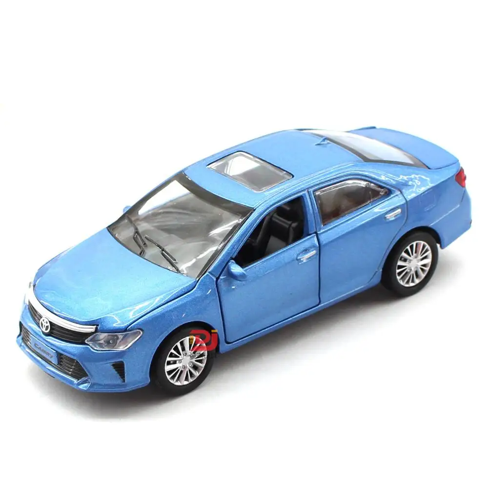 Новинка 1:32 игрушечная машинка Toyota Camry литая под давлением модель автомобиля Миниатюрная модель звуковая и светильник Модель автомобиля игрушки для детей - Цвет: Синий