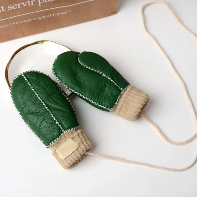 green Новые детские толстые теплые варежки из натурального овечьего меха цельные перчатки из натуральной кожи зимние - Цвет: green