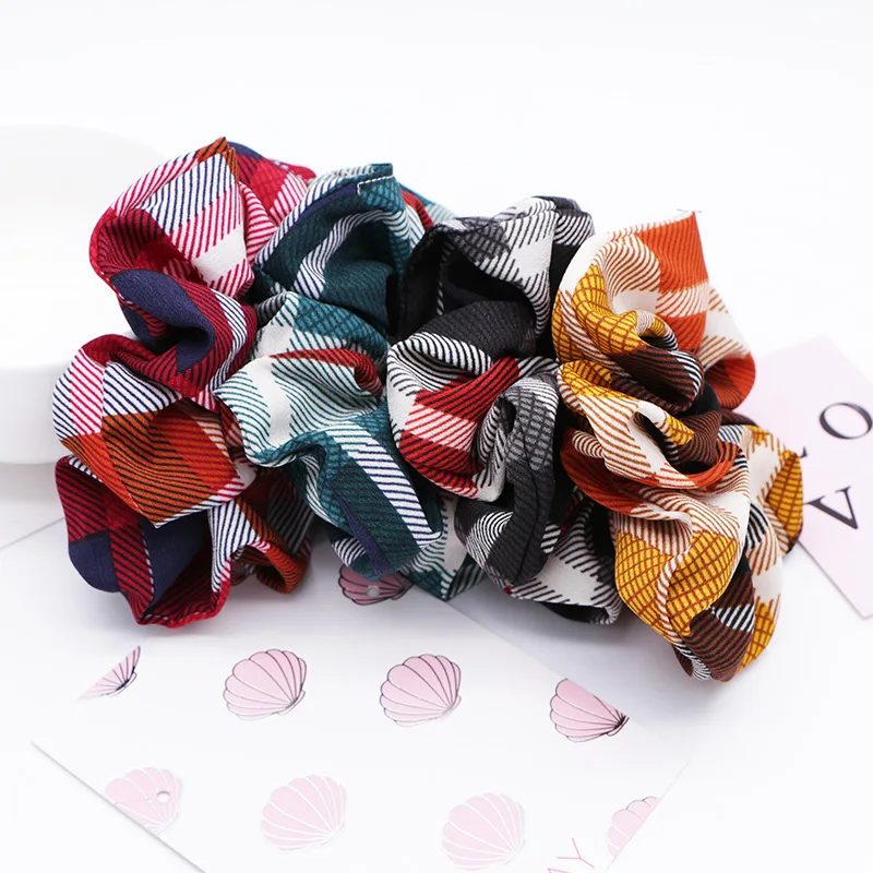 4 pcs/lot Mix Colors Retro Plaids Prints Hair Elastic Scrunchies Ponytail Holder Tie Classical Elastics Bands for Girl |