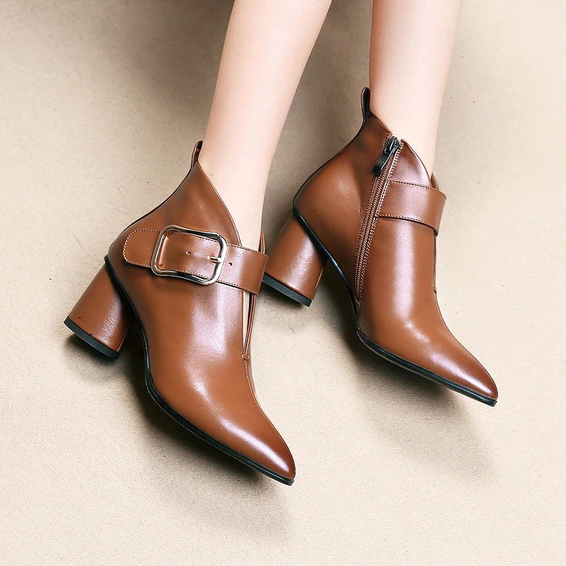 

ISNOM Winter Genuine Leather Women Ankle Boots Pointed Toe Footwear Solid Female Boot Thick High Heels Shoes Women 2018 Black