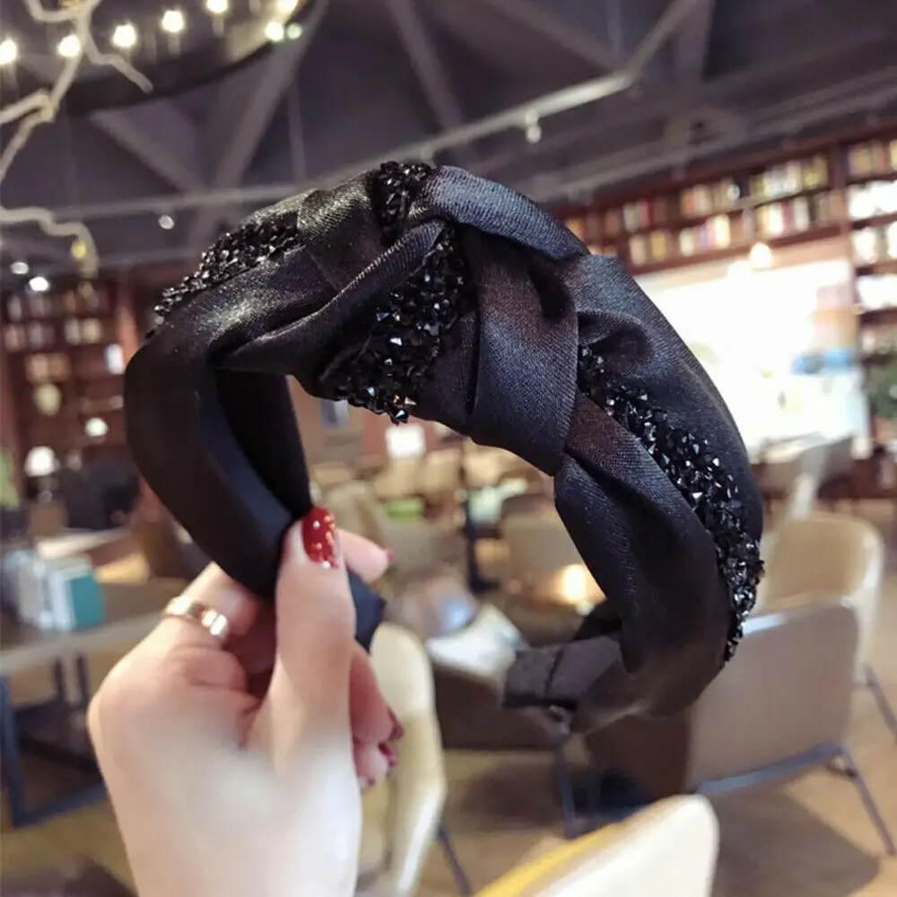 Женский ободок для волос с бриллиантами в полоску| |