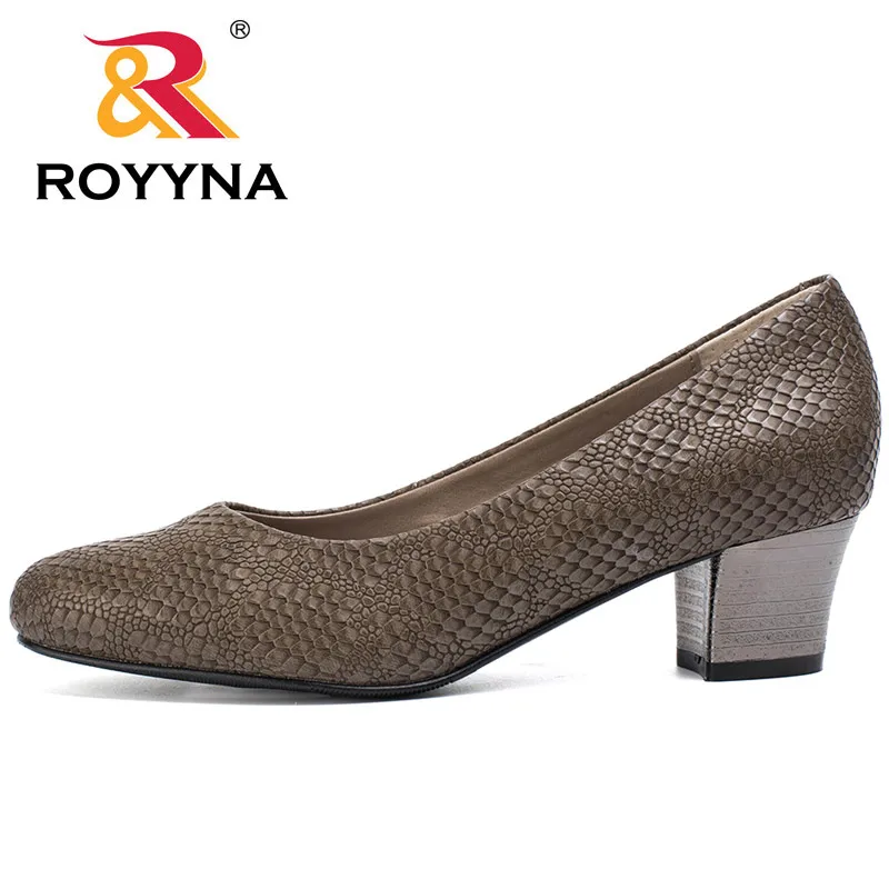 Camel ROYYNA/ г., Популярные стильные женские туфли-лодочки с квадратными каблуками женская обувь из материала под змеиную кожу женская повседневная обувь с закрытым носком - Цвет: Camel