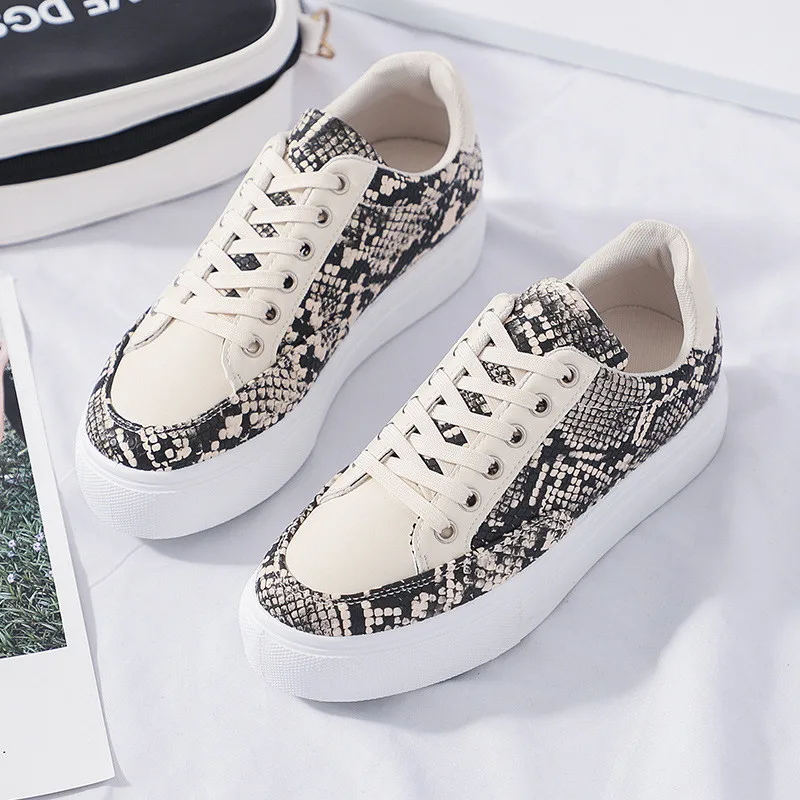2020 Spring Light Snake Pattern Female Sneakers Summer Lace Up Flat Platform Women Sport Shoes Color Block White For Woman | Обувь