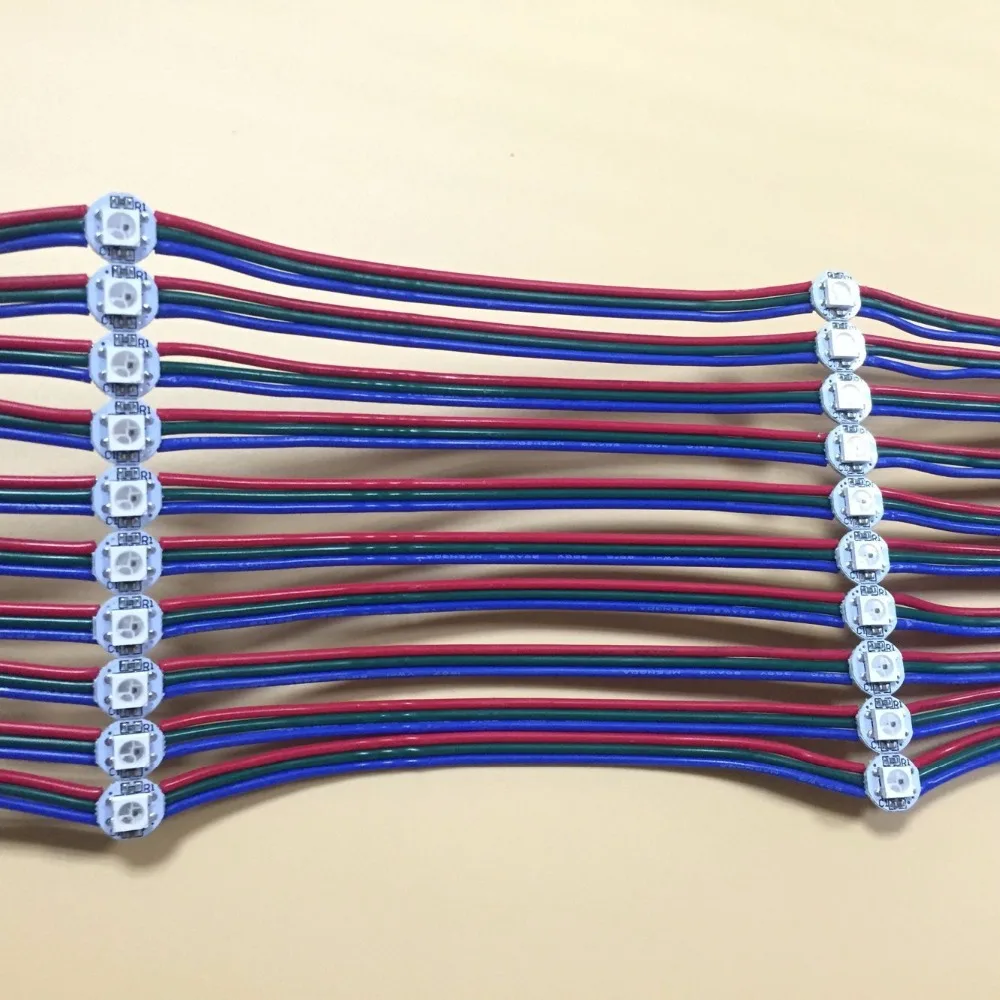 100 шт. предварительно припаянный WS2812B светодиод с радиатором (10 мм * 3 мм) DC5V вход 5050