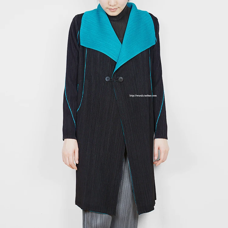 

Miyake Fold Line Decoration Long Coat Color Collar Simple Atmosphere Pleated Trench