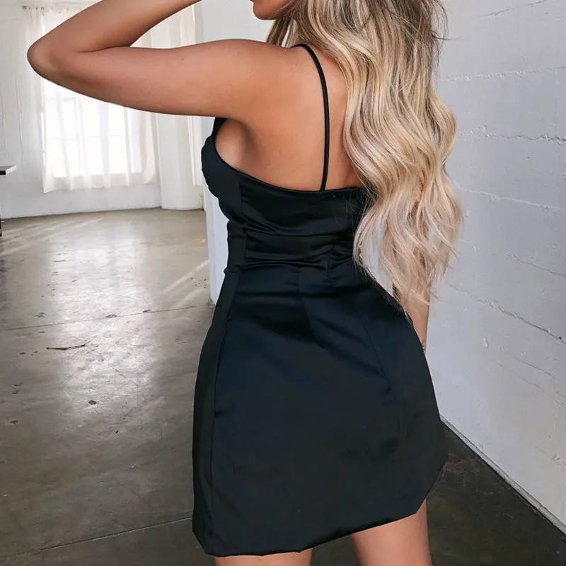 Модное женское облегающее платье без рукавов однотонное атласное с v-образным