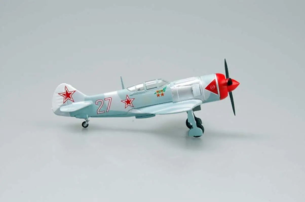 WW2 Лавочкин Ла 7 советский ace Ivan kozedub 1/72 самолет без литья под давлением легкая