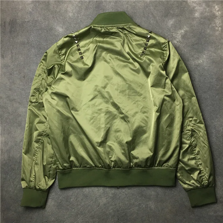 Мужская бейсбольная куртка 19ss Черная на молнии с металлическими заклепками и