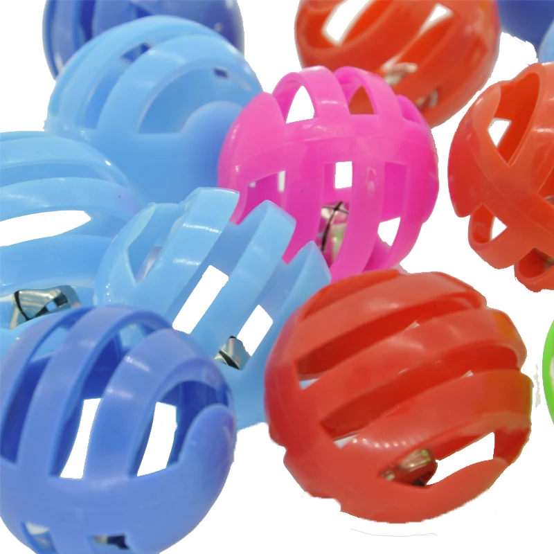 20 шт./лот пластиковые игрушки для кошек с маленьким колокольчиком диаметр 3 5 см