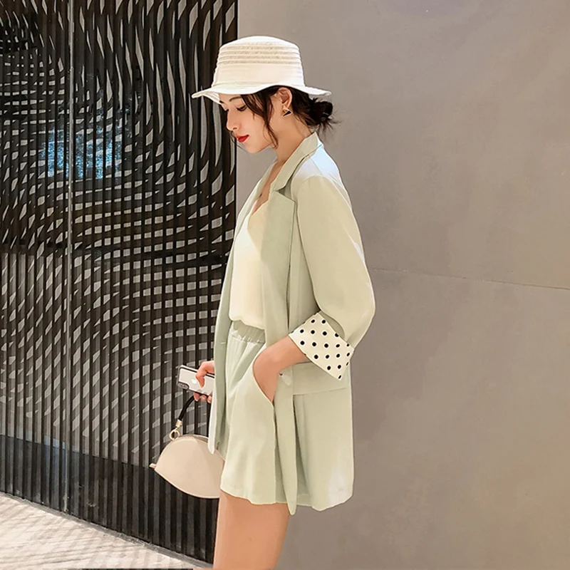 Комплект из 2 предметов костюм со штанами повседневный женский короткий в