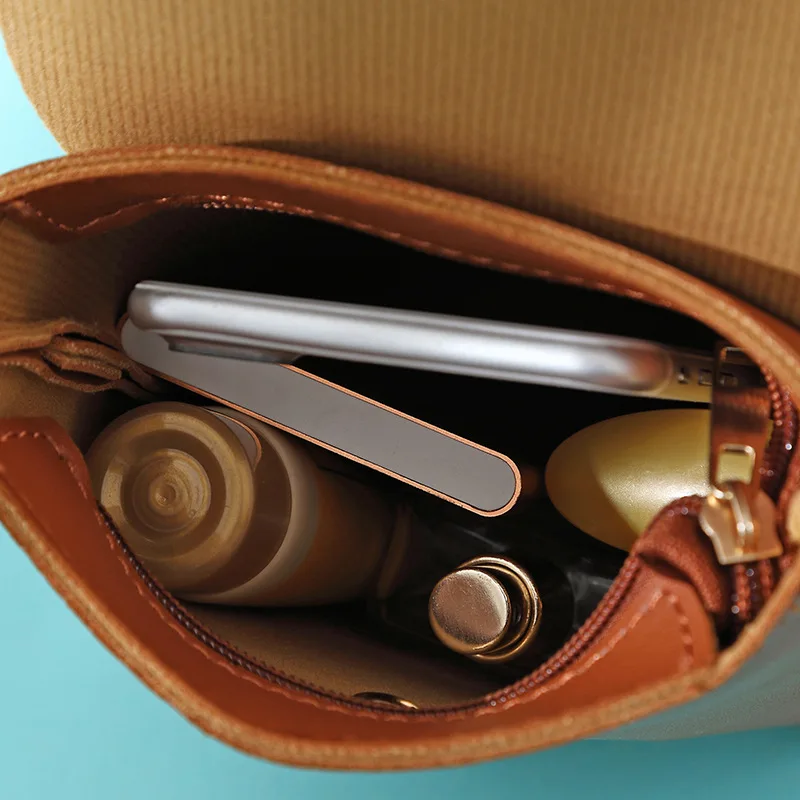 Винтажная мини сумка конверт Маленькая женская кожаная через плечо мессенджер