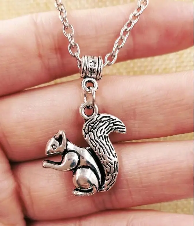 

Очаровательная белка-подвеска, модные ювелирные изделия, винтажная массивная цепочка на свитер, ожерелье, подвеска