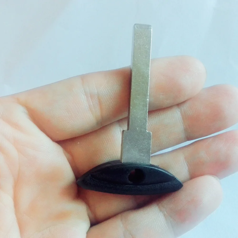 

5 шт./лот необработанный маленький Аварийный ключ для SAAB Smart Key