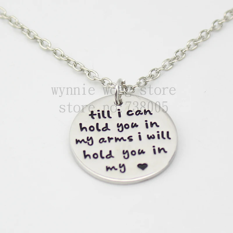 Персонализированное ювелирное изделие на память 2015 года "До тех пор, пока я не смогу обнять тебя в своих руках" серебряное подвесное ожерелье.