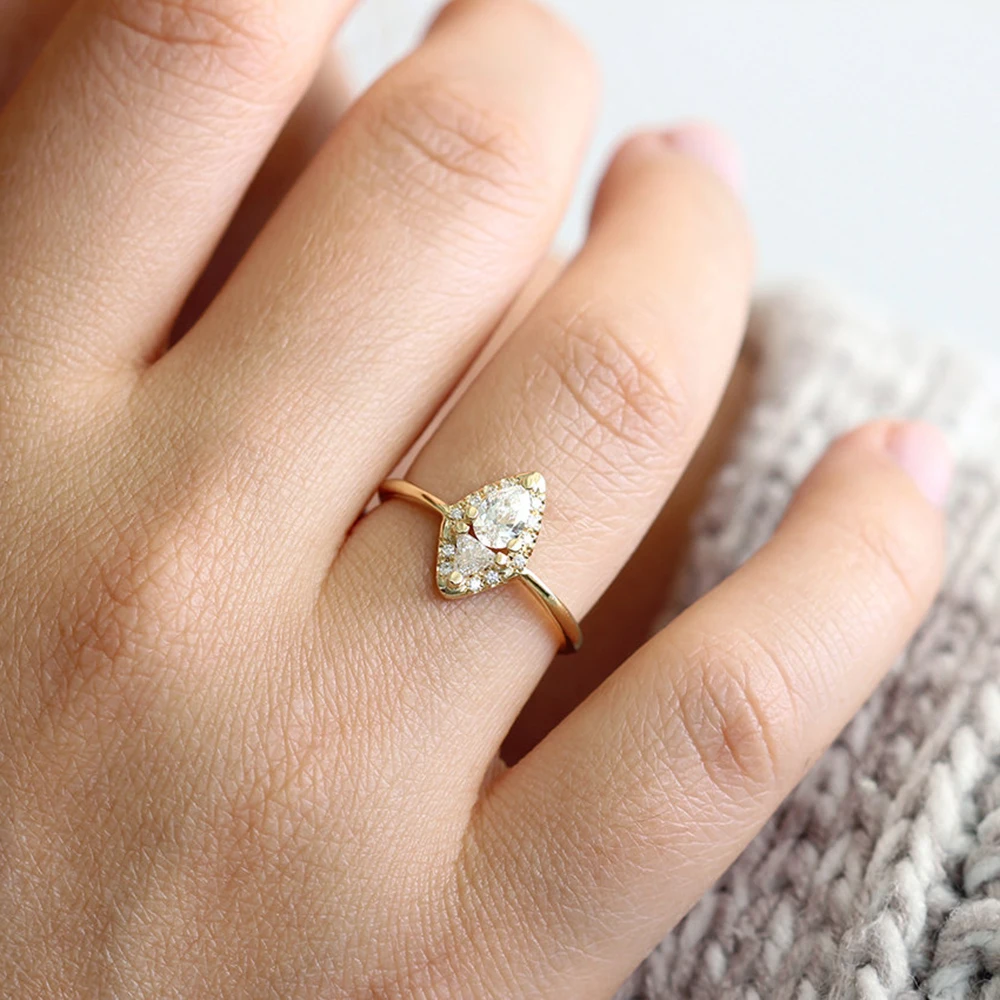 Триллион Cut 2 шт 4x4 мм 0.5CTW Moissanite lab Diamond Solitaire Обручальное кольцо Твердое 14K желтое