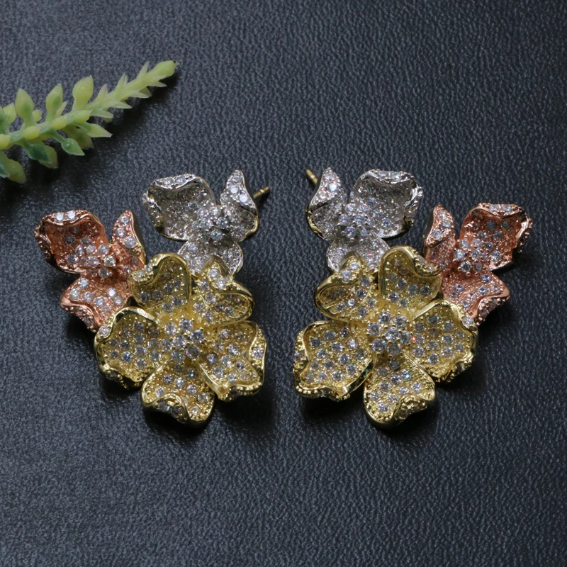

Lanyika Fashion Jewelry Graceful Blooming Flowers Cubic Zircon Earrings Stud Micro Pave Wedding Engagement Popualr Earring Gift