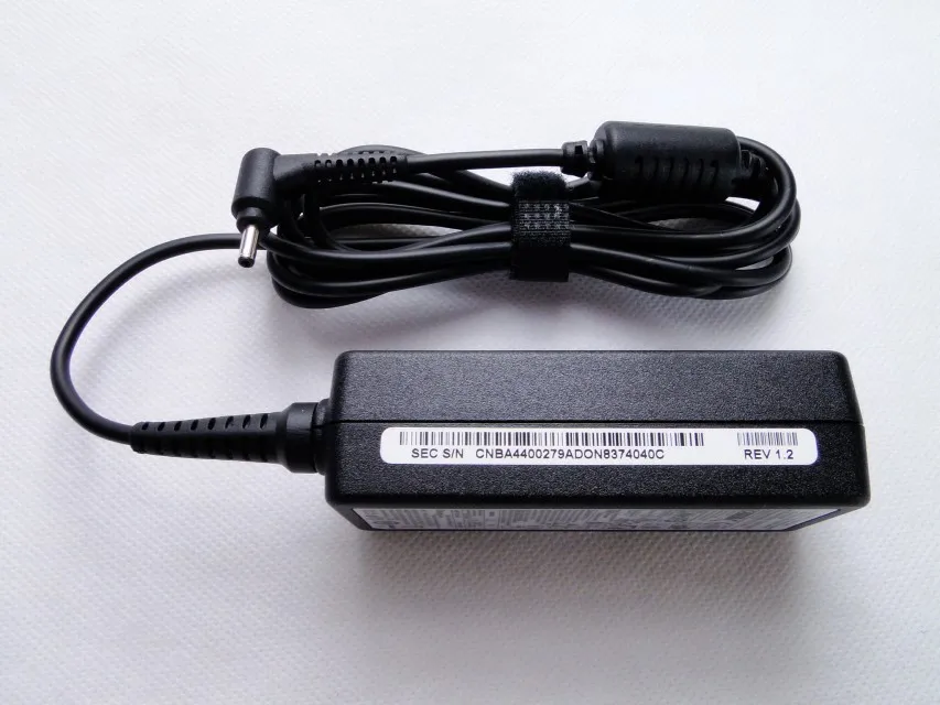 Free Shipping 40W 19V 2.1A Original Mini Laptop AC Adapter For Samsung With 3.0*1.0mm DC Connector PA-1400-14 | Электроника