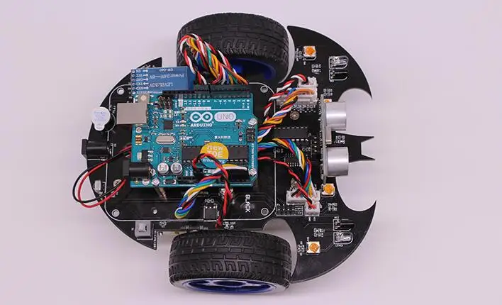 Arduino UNO Интеллектуальный автомобильный робот R3 Программируемый обучение обход