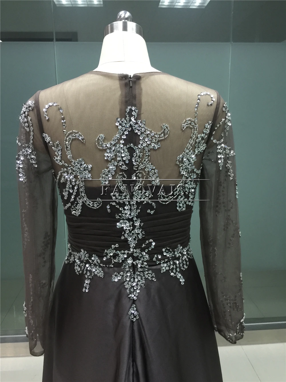 Реальные фото элегантные коричневые платья для мамы и дочки с длинными рукавами