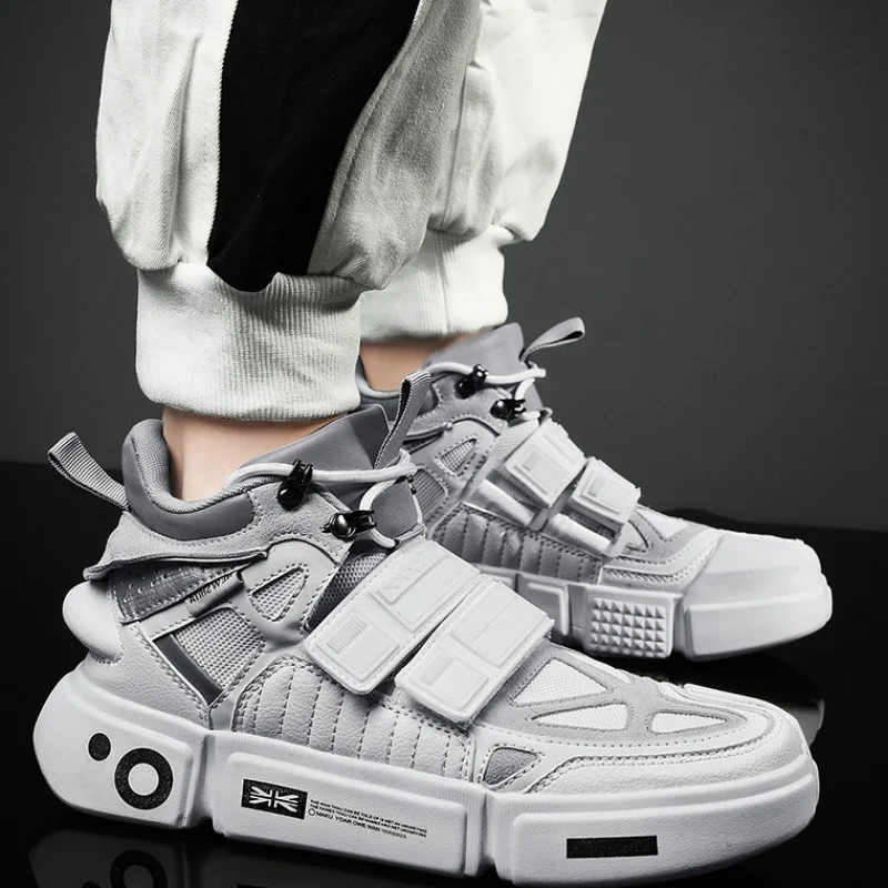 Новинка Повседневная обувь в римском стиле сезон весна модные мужские кроссовки
