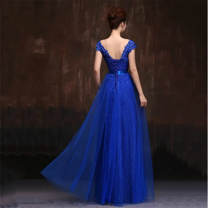 Элегантное винно красное платье с V образным вырезом и кружевной аппликацией