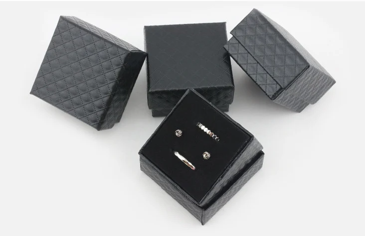 Квадратная коробка для ювелирных изделий с кольцами свадебного подарка бумажная